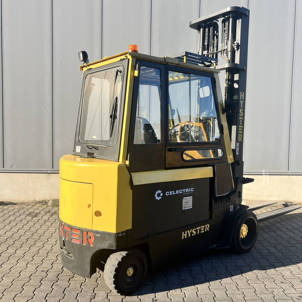 Hyster E4.50XL - Sähkötrukki: kuva Hyster E4.50XL - Sähkötrukki Hyster E4.50XL - Sähkötrukki: kuva Hyster E4.50XL - Sähkötrukki