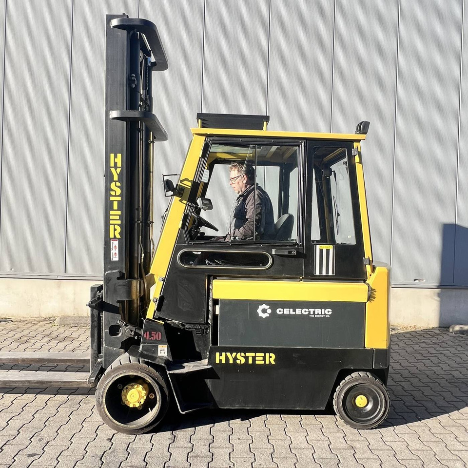 Hyster E4.50XL - Sähkötrukki: kuva Hyster E4.50XL - Sähkötrukki Hyster E4.50XL - Sähkötrukki: kuva Hyster E4.50XL - Sähkötrukki