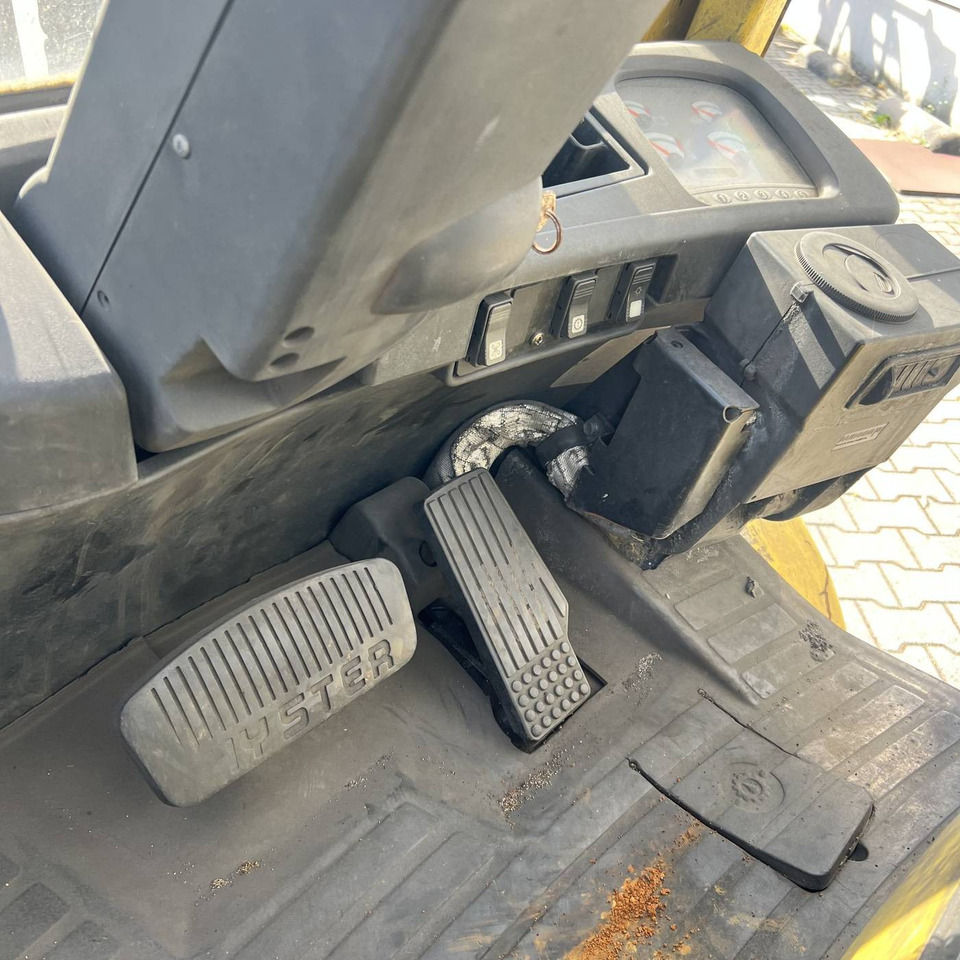 Hyster H4.50XM - Dieseltrukki: kuva Hyster H4.50XM - Dieseltrukki Hyster H4.50XM - Dieseltrukki: kuva Hyster H4.50XM - Dieseltrukki