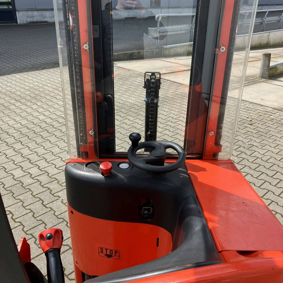 Linde E10 (334) - Sähkötrukki: kuva Linde E10 (334) - Sähkötrukki Linde E10 (334) - Sähkötrukki: kuva Linde E10 (334) - Sähkötrukki