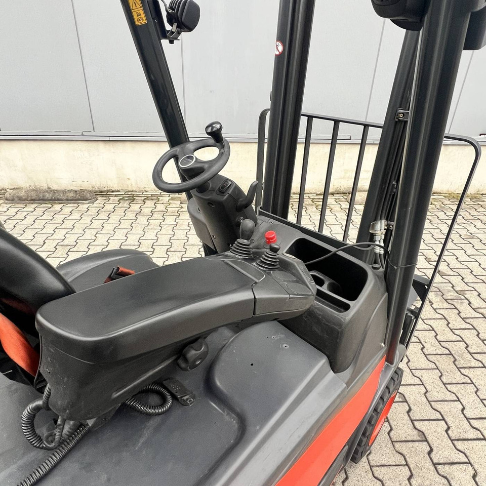 Linde E15 (386-02) EVO - Sähkötrukki: kuva Linde E15 (386-02) EVO - Sähkötrukki Linde E15 (386-02) EVO - Sähkötrukki: kuva Linde E15 (386-02) EVO - Sähkötrukki