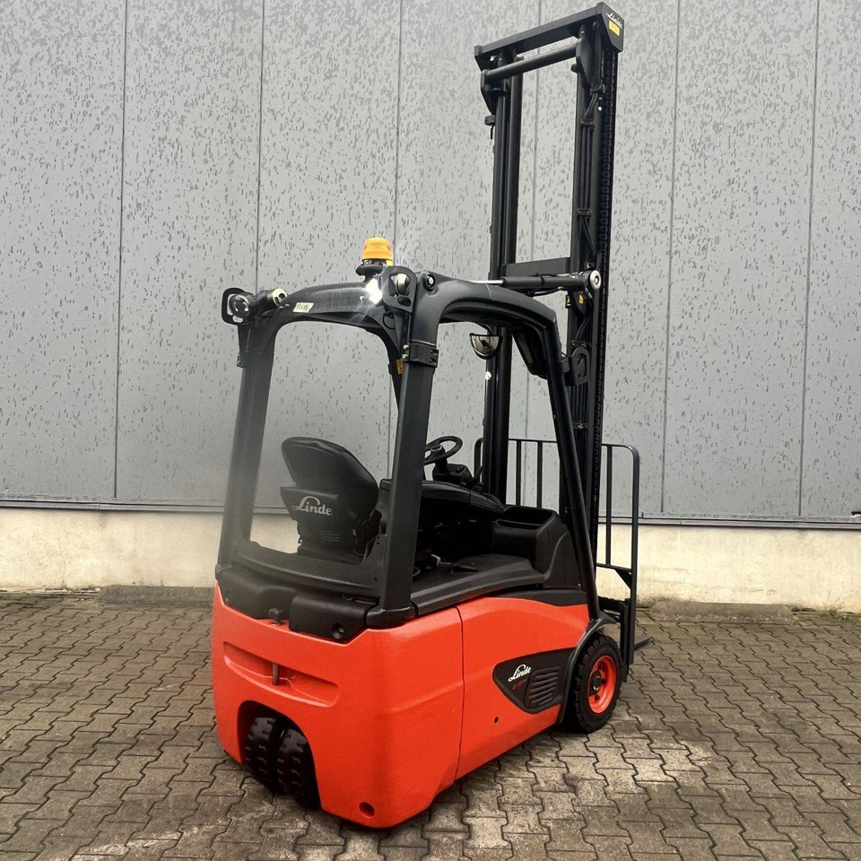Linde E15 (386-02) EVO - Sähkötrukki: kuva Linde E15 (386-02) EVO - Sähkötrukki Linde E15 (386-02) EVO - Sähkötrukki: kuva Linde E15 (386-02) EVO - Sähkötrukki