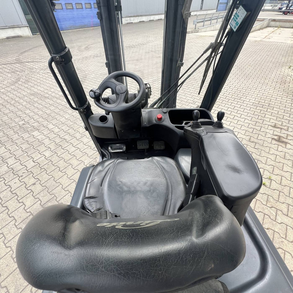 Linde E16PH (386-02) EVO - Sähkötrukki: kuva Linde E16PH (386-02) EVO - Sähkötrukki Linde E16PH (386-02) EVO - Sähkötrukki: kuva Linde E16PH (386-02) EVO - Sähkötrukki