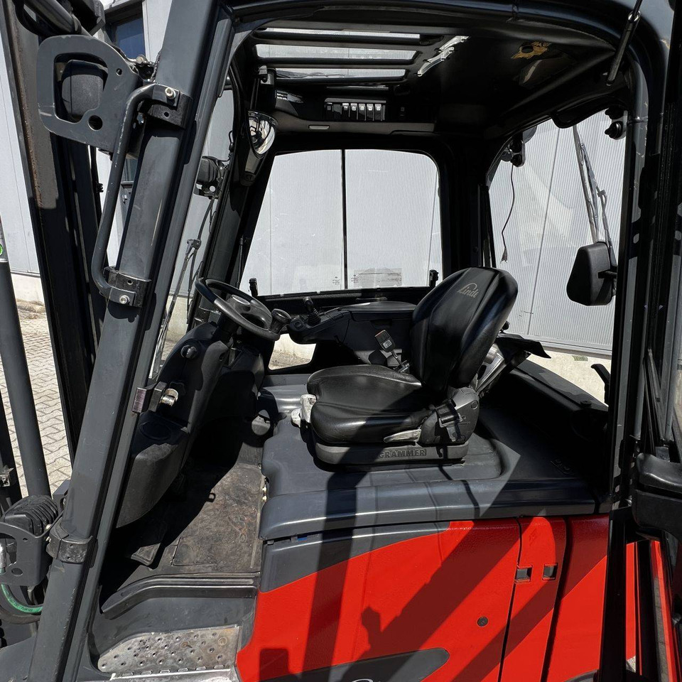 Linde E20PH (386-02) EVO - Sähkötrukki: kuva Linde E20PH (386-02) EVO - Sähkötrukki Linde E20PH (386-02) EVO - Sähkötrukki: kuva Linde E20PH (386-02) EVO - Sähkötrukki