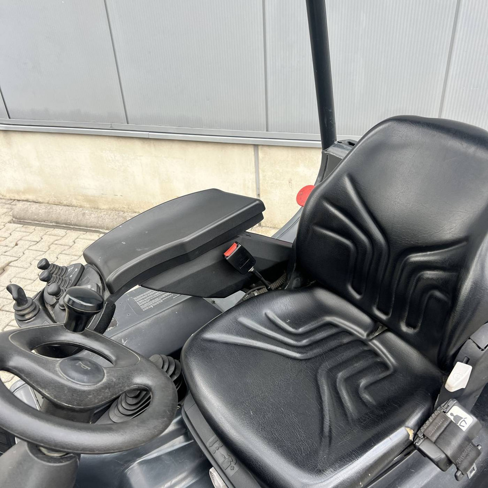 Linde E25 (336-02) - Sähkötrukki: kuva  Linde E25 (336-02) - Sähkötrukki Linde E25 (336-02) - Sähkötrukki: kuva  Linde E25 (336-02) - Sähkötrukki