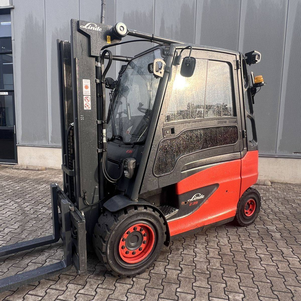 Linde E35/600H (388) - Sähkötrukki: kuva Linde E35/600H (388) - Sähkötrukki Linde E35/600H (388) - Sähkötrukki: kuva Linde E35/600H (388) - Sähkötrukki
