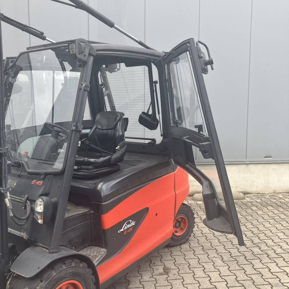Linde E45/600HL (388) - Sähkötrukki: kuva Linde E45/600HL (388) - Sähkötrukki Linde E45/600HL (388) - Sähkötrukki: kuva Linde E45/600HL (388) - Sähkötrukki