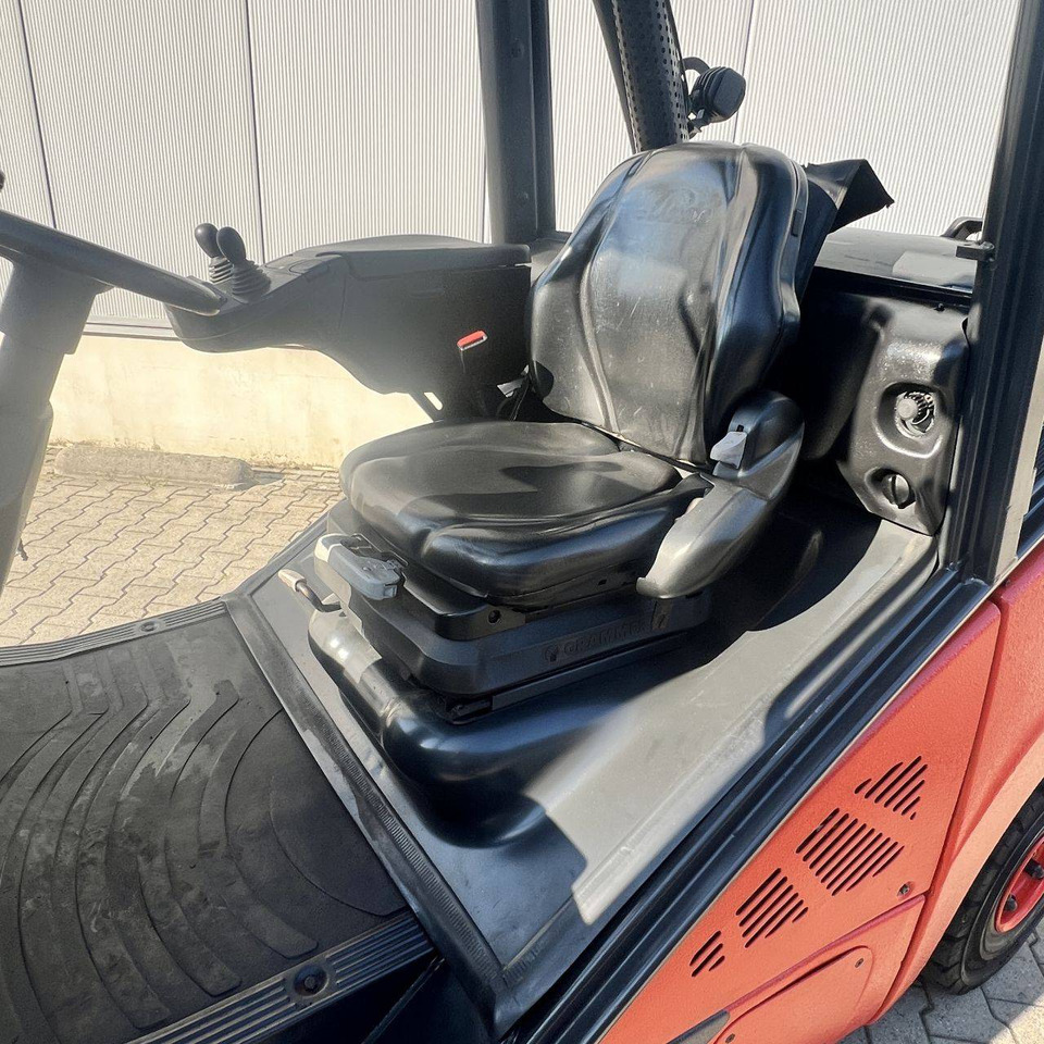 Linde H25T (392) EVO - Kaasutrukki: kuva Linde H25T (392) EVO - Kaasutrukki Linde H25T (392) EVO - Kaasutrukki: kuva Linde H25T (392) EVO - Kaasutrukki