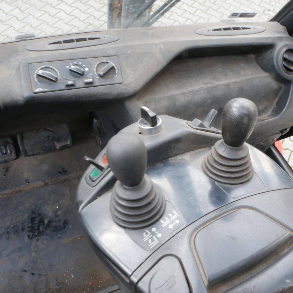 Linde H80D/900 (396-02) - Dieseltrukki: kuva  Linde H80D/900 (396-02) - Dieseltrukki Linde H80D/900 (396-02) - Dieseltrukki: kuva  Linde H80D/900 (396-02) - Dieseltrukki