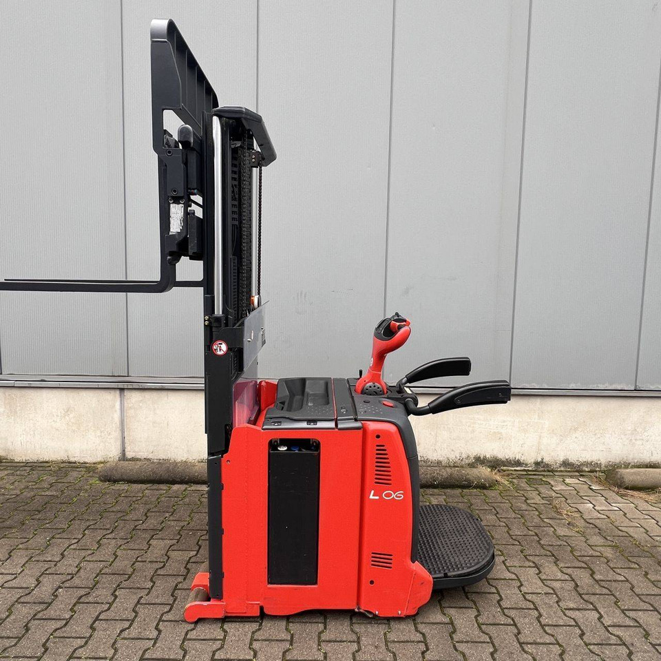 Linde L06AC-AP (1170) - Pinoamistrukki: kuva Linde L06AC-AP (1170) - Pinoamistrukki Linde L06AC-AP (1170) - Pinoamistrukki: kuva Linde L06AC-AP (1170) - Pinoamistrukki