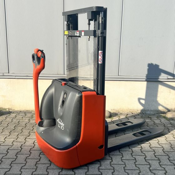 Linde L10 (1172) - Pinoamistrukki: kuva Linde L10 (1172) - Pinoamistrukki Linde L10 (1172) - Pinoamistrukki: kuva Linde L10 (1172) - Pinoamistrukki