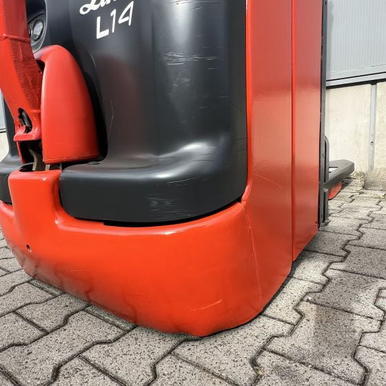Linde L14i (372) - Pinoamistrukki: kuva Linde L14i (372) - Pinoamistrukki Linde L14i (372) - Pinoamistrukki: kuva Linde L14i (372) - Pinoamistrukki