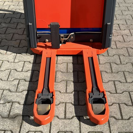 Linde L16i (372) - Pinoamistrukki: kuva Linde L16i (372) - Pinoamistrukki Linde L16i (372) - Pinoamistrukki: kuva Linde L16i (372) - Pinoamistrukki