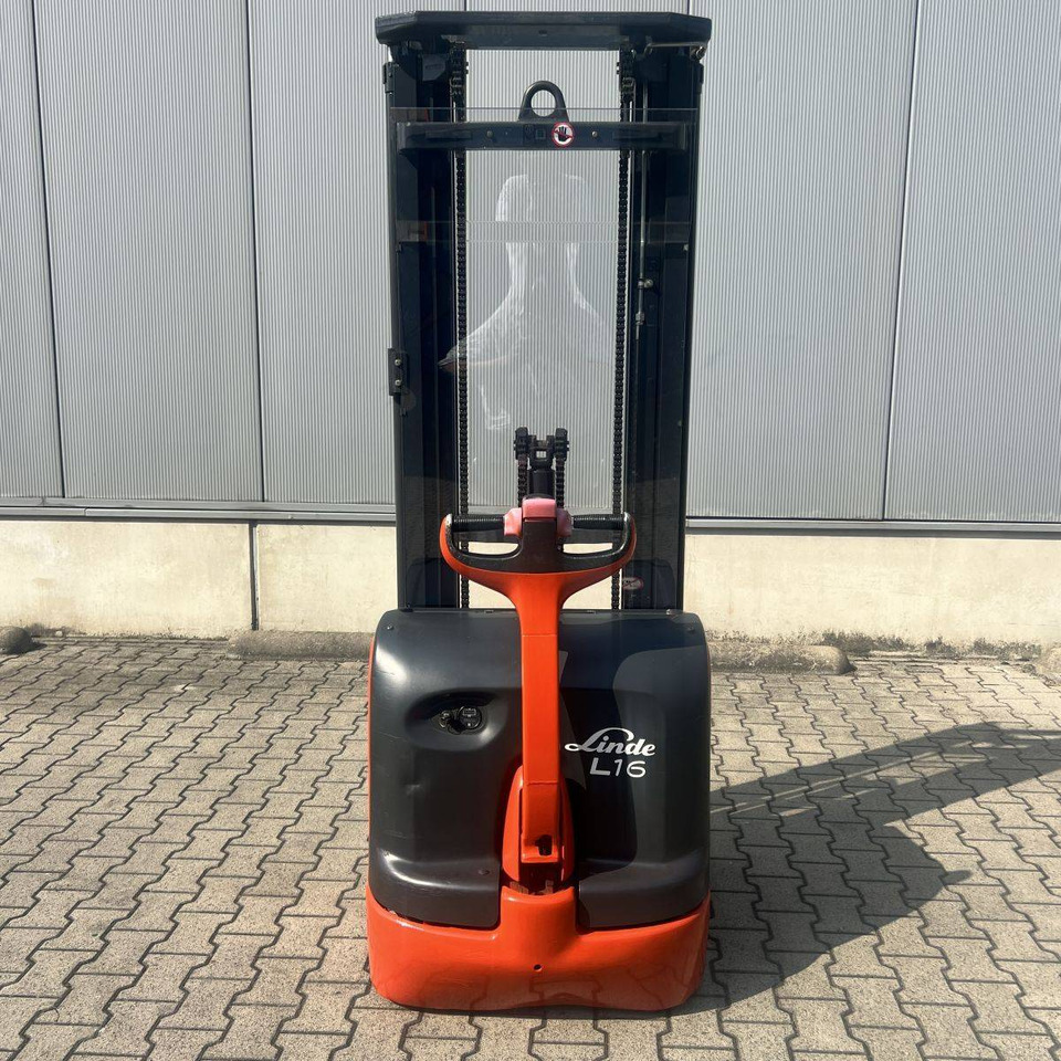 Linde L16i (372) - Pinoamistrukki: kuva Linde L16i (372) - Pinoamistrukki Linde L16i (372) - Pinoamistrukki: kuva Linde L16i (372) - Pinoamistrukki