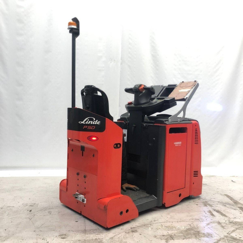 Linde P50C (1190) - Vetotrukki: kuva Linde P50C (1190) - Vetotrukki Linde P50C (1190) - Vetotrukki: kuva Linde P50C (1190) - Vetotrukki