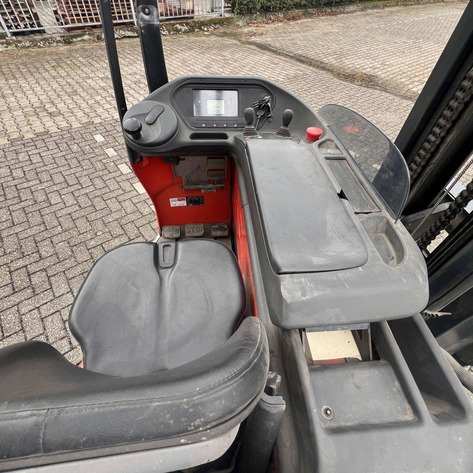 Linde R14 HD (1120) - Työntömastotrukki: kuva Linde R14 HD (1120) - Työntömastotrukki Linde R14 HD (1120) - Työntömastotrukki: kuva Linde R14 HD (1120) - Työntömastotrukki
