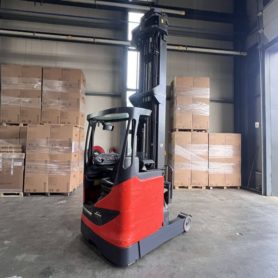 Linde R14HD (1120) - Työntömastotrukki: kuva Linde R14HD (1120) - Työntömastotrukki Linde R14HD (1120) - Työntömastotrukki: kuva Linde R14HD (1120) - Työntömastotrukki