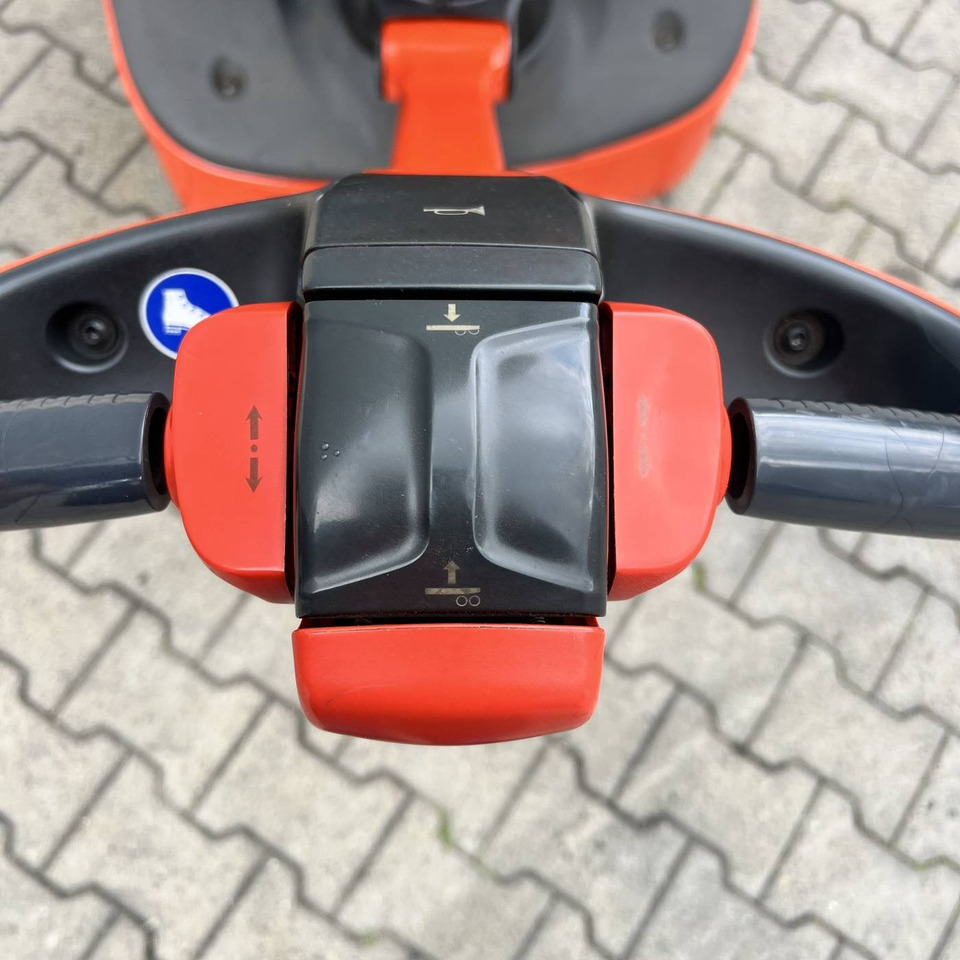 Linde T20 (1152) - Haarukkavaunu: kuva Linde T20 (1152) - Haarukkavaunu Linde T20 (1152) - Haarukkavaunu: kuva Linde T20 (1152) - Haarukkavaunu