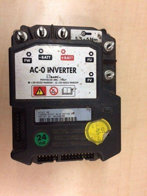 Motor controller for Atlet PLL, PSD, PSL, PLE - Ohjainyksikkö - Materiaalinkäsittely: kuva Motor controller for Atlet PLL, PSD, PSL, PLE - Ohjainyksikkö - Materiaalinkäsittely Motor controller for Atlet PLL, PSD, PSL, PLE - Ohjainyksikkö - Materiaalinkäsittely: kuva Motor controller for Atlet PLL, PSD, PSL, PLE - Ohjainyksikkö - Materiaalinkäsittely