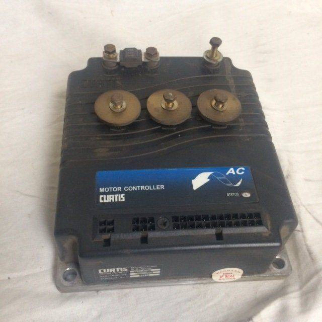 Motor controller for OM Pimespo Fiat CL-AC - Ohjainyksikkö - Materiaalinkäsittely: kuva Motor controller for OM Pimespo Fiat CL-AC - Ohjainyksikkö - Materiaalinkäsittely Motor controller for OM Pimespo Fiat CL-AC - Ohjainyksikkö - Materiaalinkäsittely: kuva Motor controller for OM Pimespo Fiat CL-AC - Ohjainyksikkö - Materiaalinkäsittely