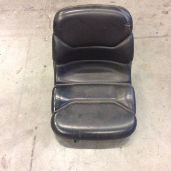 Seat for Scrubber vacuum cleaner Nilfisk BR 850 - Istuin - Yhdistelmäkone: kuva Seat for Scrubber vacuum cleaner Nilfisk BR 850 - Istuin - Yhdistelmäkone Seat for Scrubber vacuum cleaner Nilfisk BR 850 - Istuin - Yhdistelmäkone: kuva Seat for Scrubber vacuum cleaner Nilfisk BR 850 - Istuin - Yhdistelmäkone