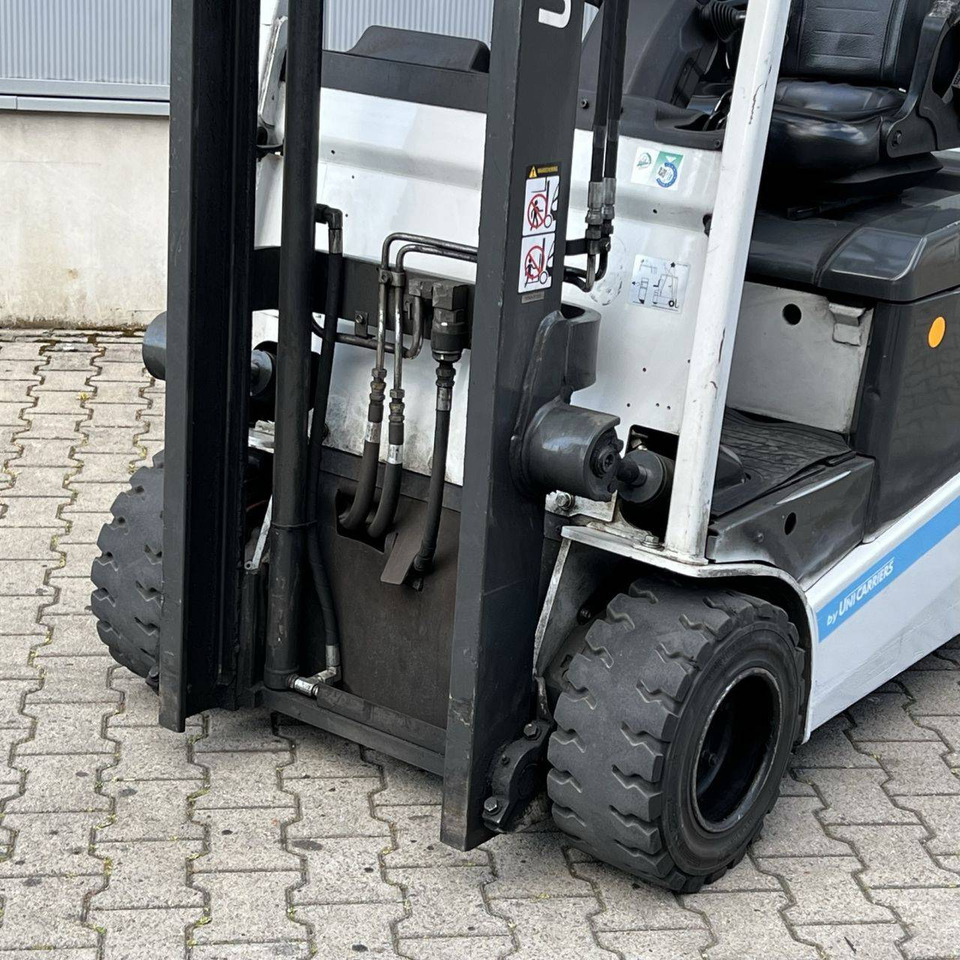 Sähkötrukki Unicarriers TX3-20L (AG1N1L20Q): kuva Sähkötrukki Unicarriers TX3-20L (AG1N1L20Q)