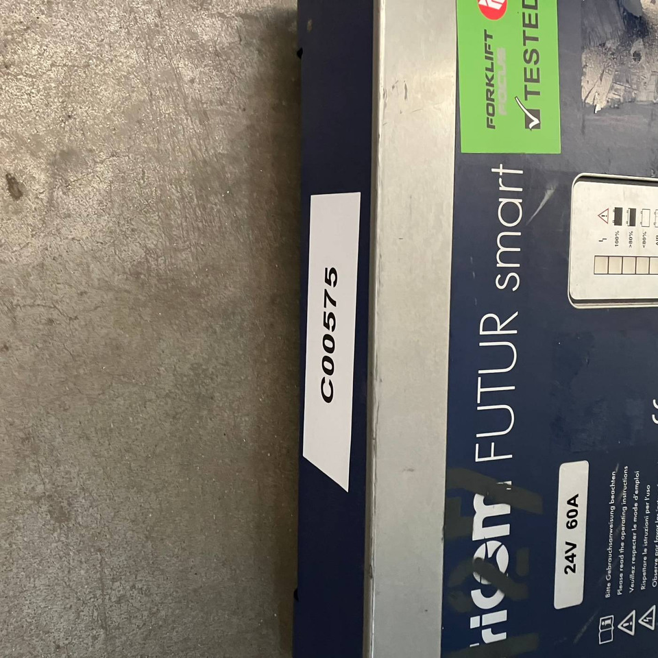 Tricom 24V/60A - Varaosat - Materiaalinkäsittely: kuva Tricom 24V/60A - Varaosat - Materiaalinkäsittely Tricom 24V/60A - Varaosat - Materiaalinkäsittely: kuva Tricom 24V/60A - Varaosat - Materiaalinkäsittely