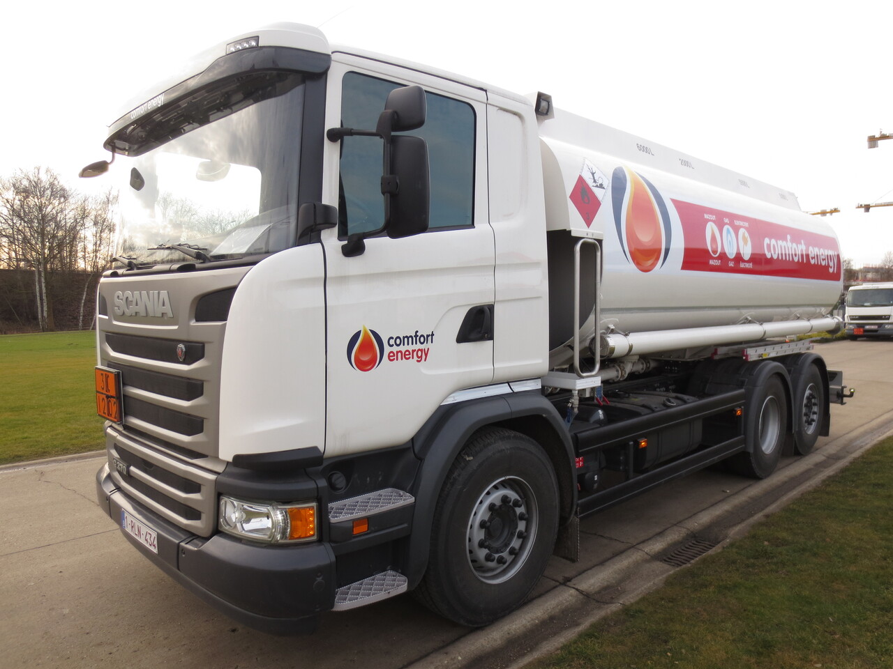 SCANIA G370 - Säiliöauto: kuva SCANIA G370 - Säiliöauto SCANIA G370 - Säiliöauto: kuva SCANIA G370 - Säiliöauto