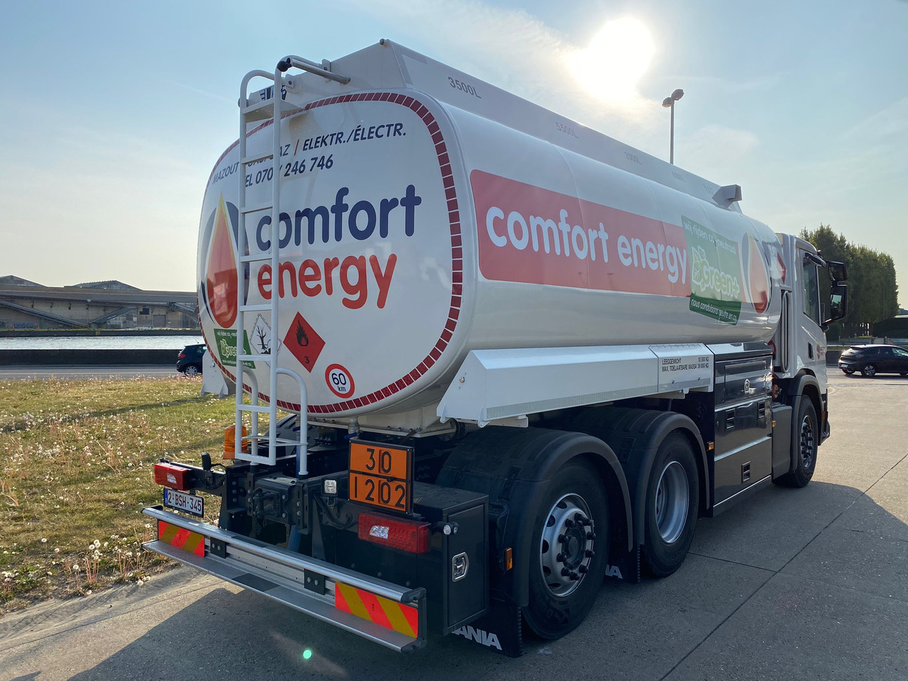 Säiliöauto SCANIA P410: kuva Säiliöauto SCANIA P410 Säiliöauto SCANIA P410: kuva Säiliöauto SCANIA P410