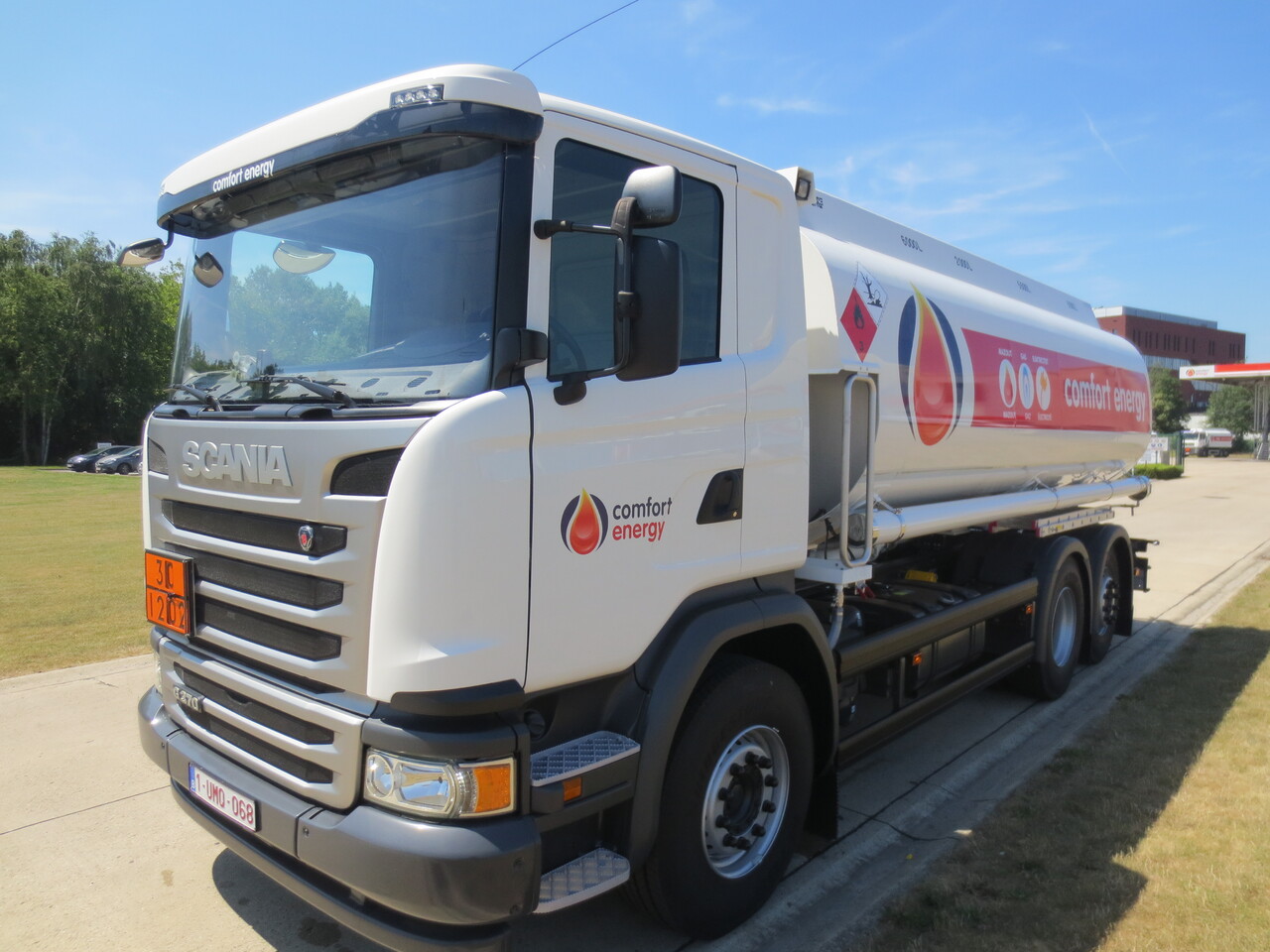 Scania G370 - Säiliöauto: kuva Scania G370 - Säiliöauto Scania G370 - Säiliöauto: kuva Scania G370 - Säiliöauto