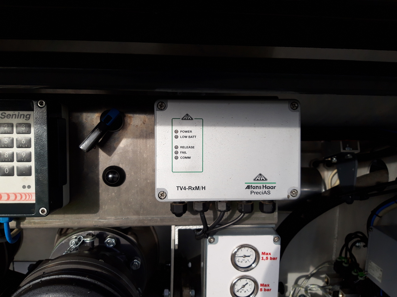 VOLVO FM - Säiliöauto: kuva VOLVO FM - Säiliöauto VOLVO FM - Säiliöauto: kuva VOLVO FM - Säiliöauto