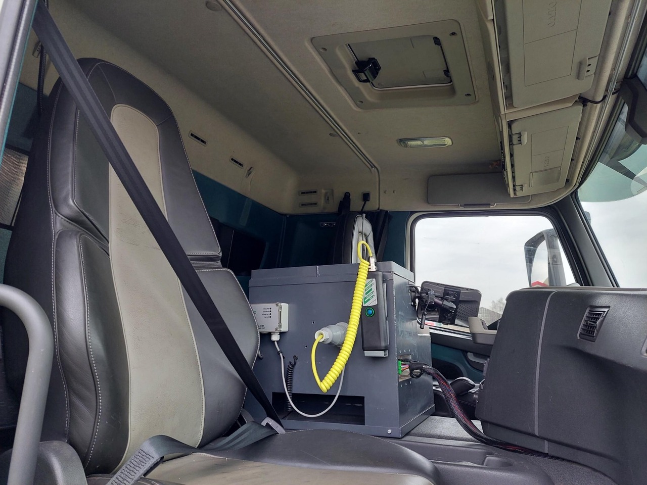VOLVO FM - Säiliöauto: kuva VOLVO FM - Säiliöauto VOLVO FM - Säiliöauto: kuva VOLVO FM - Säiliöauto