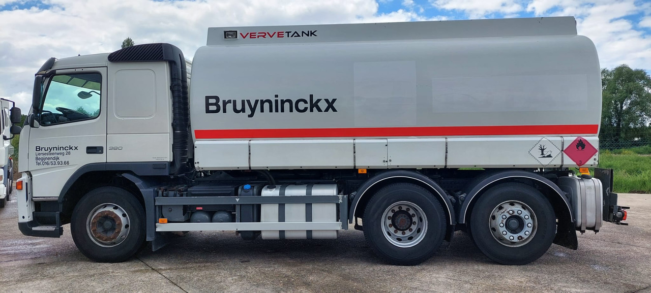 Säiliöauto VOLVO FM: kuva Säiliöauto VOLVO FM