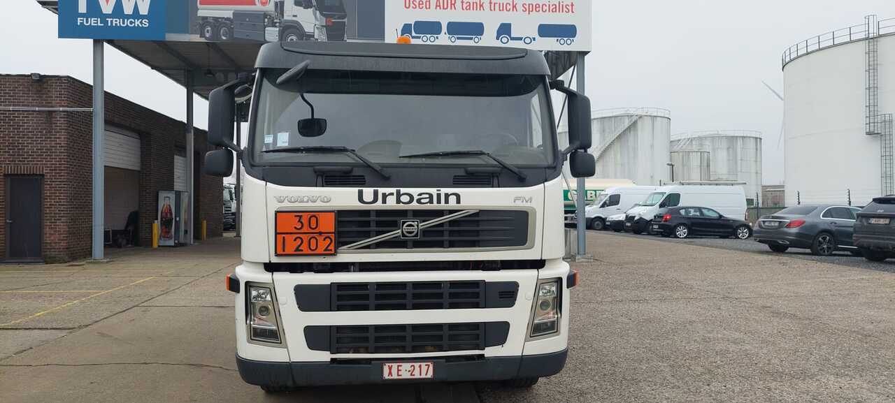 Säiliöauto VOLVO FM: kuva Säiliöauto VOLVO FM Säiliöauto VOLVO FM: kuva Säiliöauto VOLVO FM