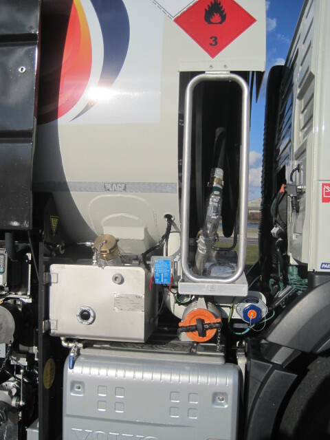 VOLVO FM - Säiliöauto: kuva VOLVO FM - Säiliöauto VOLVO FM - Säiliöauto: kuva VOLVO FM - Säiliöauto