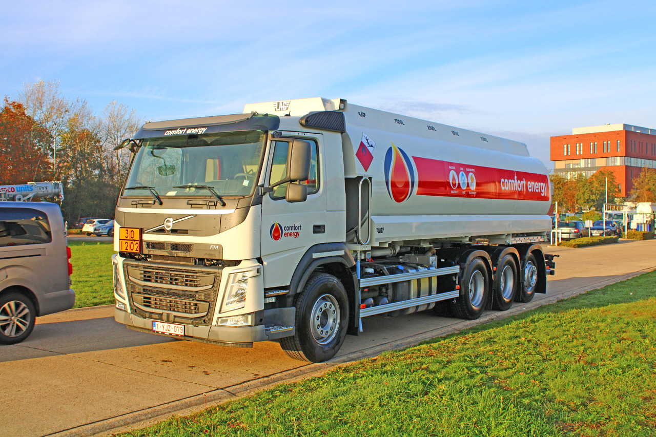 VOLVO FM - Säiliöauto: kuva VOLVO FM - Säiliöauto VOLVO FM - Säiliöauto: kuva VOLVO FM - Säiliöauto