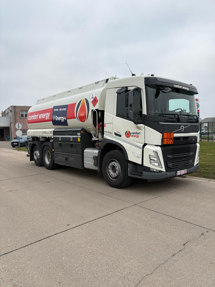 VOLVO FM380 - Säiliöauto: kuva VOLVO FM380 - Säiliöauto VOLVO FM380 - Säiliöauto: kuva VOLVO FM380 - Säiliöauto