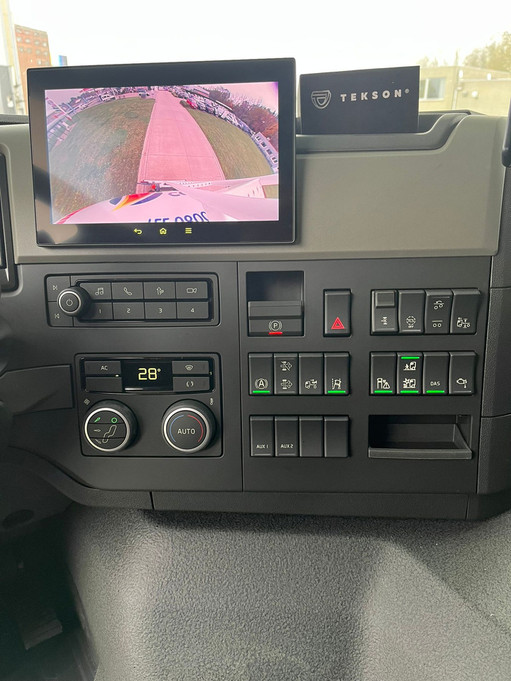 VOLVO FM380 - Säiliöauto: kuva VOLVO FM380 - Säiliöauto VOLVO FM380 - Säiliöauto: kuva VOLVO FM380 - Säiliöauto