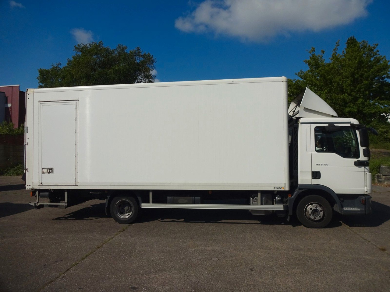 MAN MAN TGL 8.190, Koffer, LBW, Kamera, Luft, AHK - Umpikori kuorma-auto: kuva MAN MAN TGL 8.190, Koffer, LBW, Kamera, Luft, AHK - Umpikori kuorma-auto MAN MAN TGL 8.190, Koffer, LBW, Kamera, Luft, AHK - Umpikori kuorma-auto: kuva MAN MAN TGL 8.190, Koffer, LBW, Kamera, Luft, AHK - Umpikori kuorma-auto