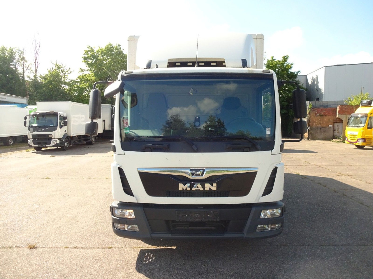 MAN MAN TGL 8.190, Koffer, LBW, Kamera, Luft, AHK - Umpikori kuorma-auto: kuva MAN MAN TGL 8.190, Koffer, LBW, Kamera, Luft, AHK - Umpikori kuorma-auto MAN MAN TGL 8.190, Koffer, LBW, Kamera, Luft, AHK - Umpikori kuorma-auto: kuva MAN MAN TGL 8.190, Koffer, LBW, Kamera, Luft, AHK - Umpikori kuorma-auto