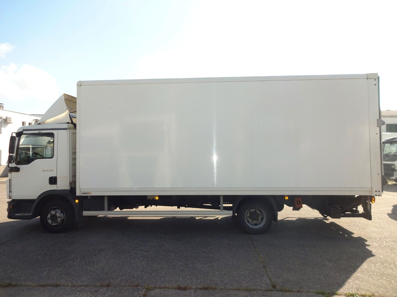 MAN TGL 8.190, LBW, Luft, Tempomat, Standheizung - Jakeluauto: kuva  MAN TGL 8.190, LBW, Luft, Tempomat, Standheizung - Jakeluauto MAN TGL 8.190, LBW, Luft, Tempomat, Standheizung - Jakeluauto: kuva  MAN TGL 8.190, LBW, Luft, Tempomat, Standheizung - Jakeluauto