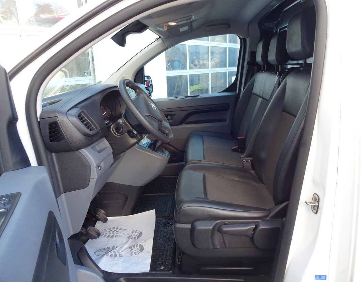 Leasing  Opel 50 x Vivaro Kasten, L1H1, Klima, PDC Opel 50 x Vivaro Kasten, L1H1, Klima, PDC: kuva Leasing  Opel 50 x Vivaro Kasten, L1H1, Klima, PDC Opel 50 x Vivaro Kasten, L1H1, Klima, PDC