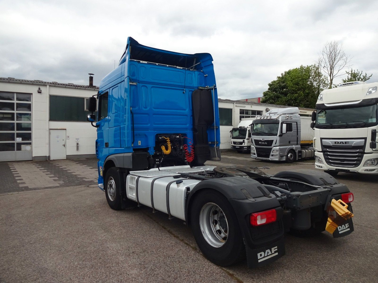 DAF XF 440, SC, Klima, 2 x Tank, Intarder, - Vetopöytäauto: kuva DAF XF 440, SC, Klima, 2 x Tank, Intarder, - Vetopöytäauto DAF XF 440, SC, Klima, 2 x Tank, Intarder, - Vetopöytäauto: kuva DAF XF 440, SC, Klima, 2 x Tank, Intarder, - Vetopöytäauto