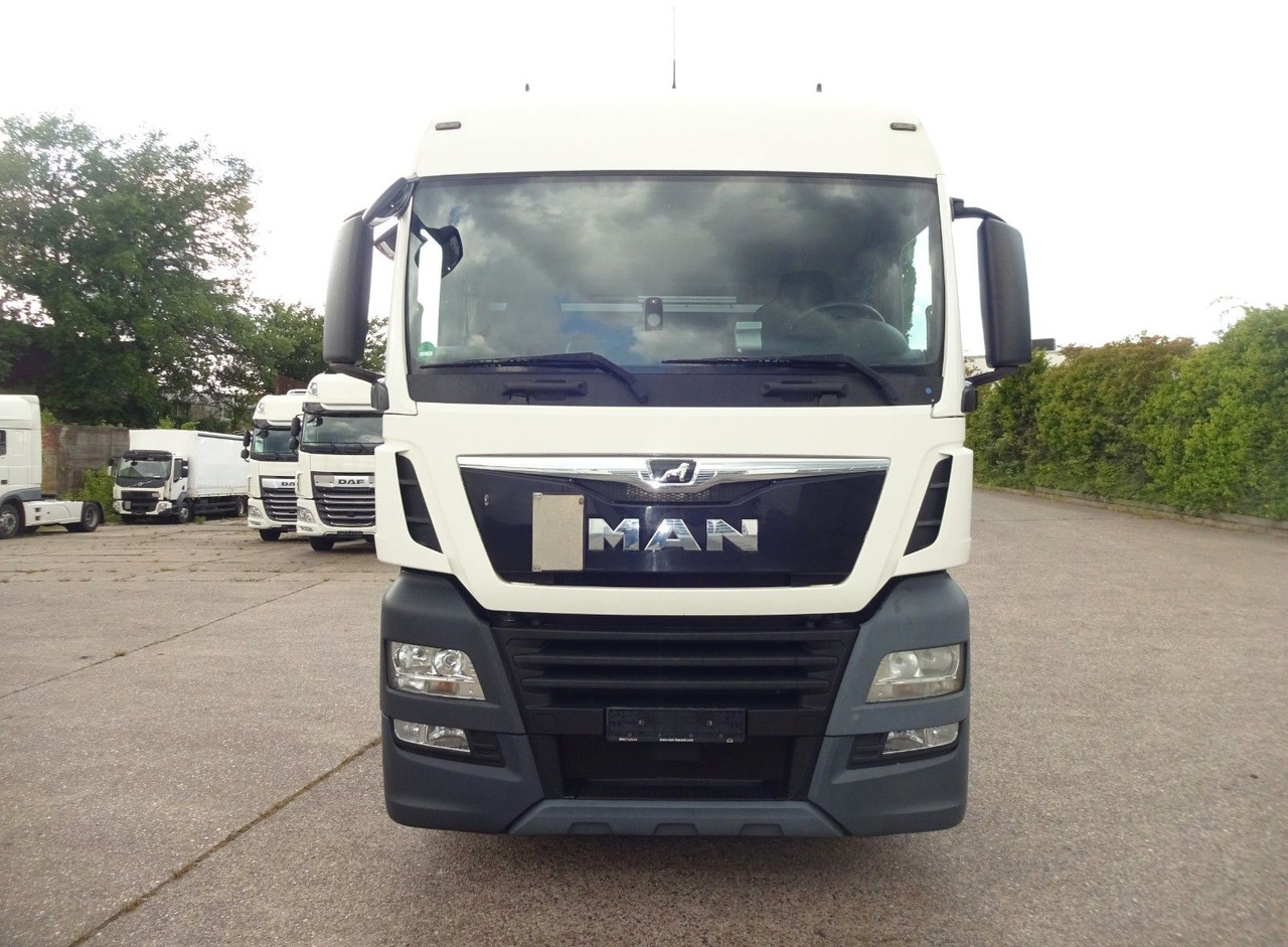 MAN TGX 18.460, XLX, Intarder, ACC - Vetopöytäauto: kuva MAN TGX 18.460, XLX, Intarder, ACC - Vetopöytäauto MAN TGX 18.460, XLX, Intarder, ACC - Vetopöytäauto: kuva MAN TGX 18.460, XLX, Intarder, ACC - Vetopöytäauto