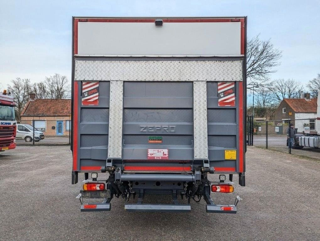 Volvo FL 210, 12tn., Isolirt, Autom, wie neu - Umpikori kuorma-auto: kuva Volvo FL 210, 12tn., Isolirt, Autom, wie neu - Umpikori kuorma-auto Volvo FL 210, 12tn., Isolirt, Autom, wie neu - Umpikori kuorma-auto: kuva Volvo FL 210, 12tn., Isolirt, Autom, wie neu - Umpikori kuorma-auto