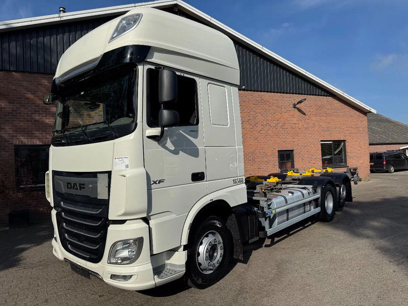 DAF XF 480 6X2 SSC FAR BDF Retarder 2x AHK 7.82 Multiwechseler - Konttialus/ Vaihtokuormatilat kuorma-auto: kuva DAF XF 480 6X2 SSC FAR BDF Retarder 2x AHK 7.82 Multiwechseler - Konttialus/ Vaihtokuormatilat kuorma-auto DAF XF 480 6X2 SSC FAR BDF Retarder 2x AHK 7.82 Multiwechseler - Konttialus/ Vaihtokuormatilat kuorma-auto: kuva DAF XF 480 6X2 SSC FAR BDF Retarder 2x AHK 7.82 Multiwechseler - Konttialus/ Vaihtokuormatilat kuorma-auto
