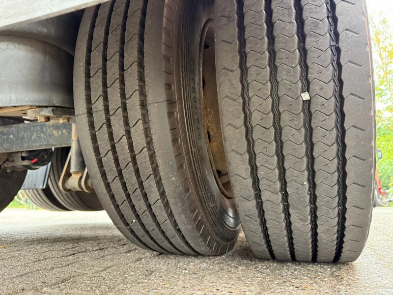 Säiliöperävaunu Magyar VM Tarm 19.000L RVS/INOX Melk/Milk/Milch Food 4 Rooms Liftas Nieuwe APK tot 23-7-2026: kuva Säiliöperävaunu Magyar VM Tarm 19.000L RVS/INOX Melk/Milk/Milch Food 4 Rooms Liftas Nieuwe APK tot 23-7-2026