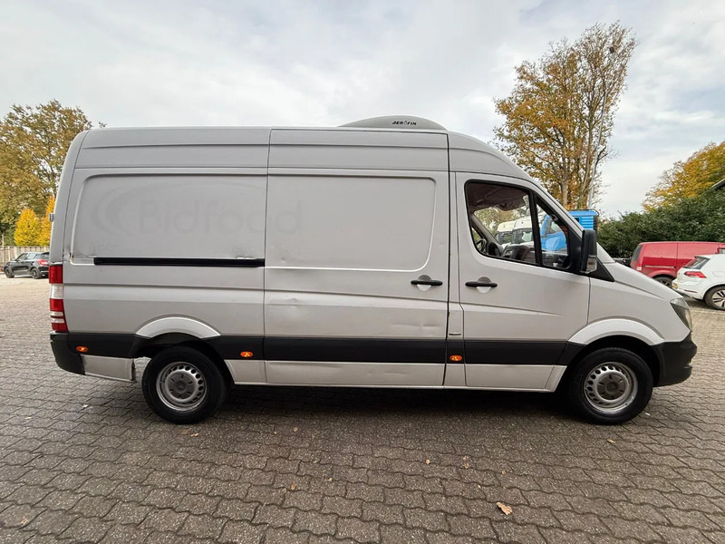 Mercedes-Benz Sprinter 314 Dual Zone Frigo -30/+30 Carrier AUT. - Kylmäauto, Jatko-ohjaamo kevyt kuorma-auto: kuva Mercedes-Benz Sprinter 314 Dual Zone Frigo -30/+30 Carrier AUT. - Kylmäauto, Jatko-ohjaamo kevyt kuorma-auto Mercedes-Benz Sprinter 314 Dual Zone Frigo -30/+30 Carrier AUT. - Kylmäauto, Jatko-ohjaamo kevyt kuorma-auto: kuva Mercedes-Benz Sprinter 314 Dual Zone Frigo -30/+30 Carrier AUT. - Kylmäauto, Jatko-ohjaamo kevyt kuorma-auto