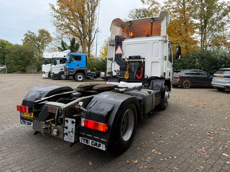 DAF CF 75.250 Handgeschakeld/Manual EURO 3 - Vetopöytäauto: kuva DAF CF 75.250 Handgeschakeld/Manual EURO 3 - Vetopöytäauto DAF CF 75.250 Handgeschakeld/Manual EURO 3 - Vetopöytäauto: kuva DAF CF 75.250 Handgeschakeld/Manual EURO 3 - Vetopöytäauto