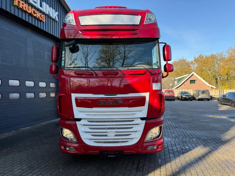 DAF XF 480 4X2 SSC Super Space 2X Tank Retarder Standairco EURO 6D Smarttacho 2 - Vetopöytäauto: kuva DAF XF 480 4X2 SSC Super Space 2X Tank Retarder Standairco EURO 6D Smarttacho 2 - Vetopöytäauto DAF XF 480 4X2 SSC Super Space 2X Tank Retarder Standairco EURO 6D Smarttacho 2 - Vetopöytäauto: kuva DAF XF 480 4X2 SSC Super Space 2X Tank Retarder Standairco EURO 6D Smarttacho 2 - Vetopöytäauto